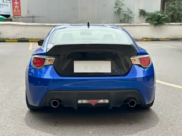 Subaru BRZ 斯巴鲁BRZ 2015款 2.0 i 手动版