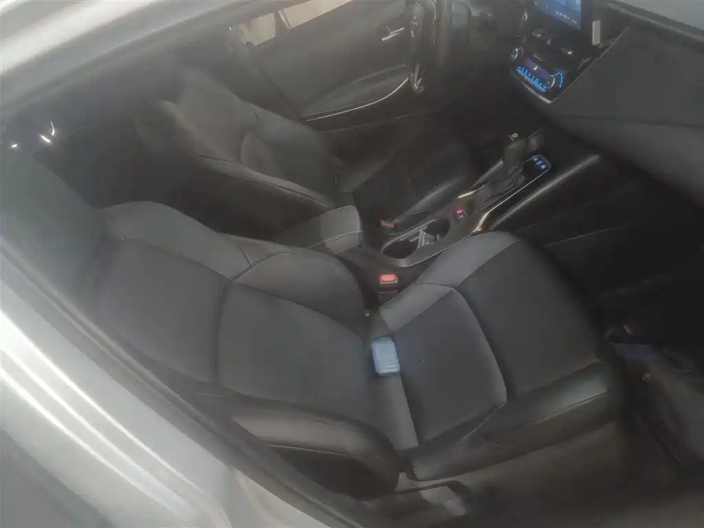 Levin Dual Engine 1.8 H E-CVT Luxury