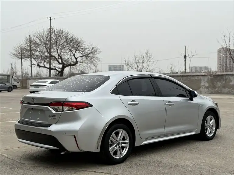 Toyota Levin Dual Engine 1.8 H E-CVT Luxury