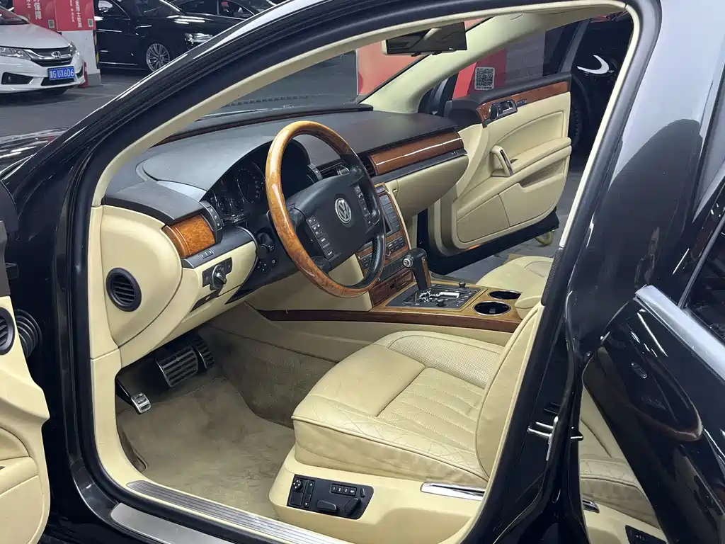 Phaeton 3.2 L V6 5-seat Basic