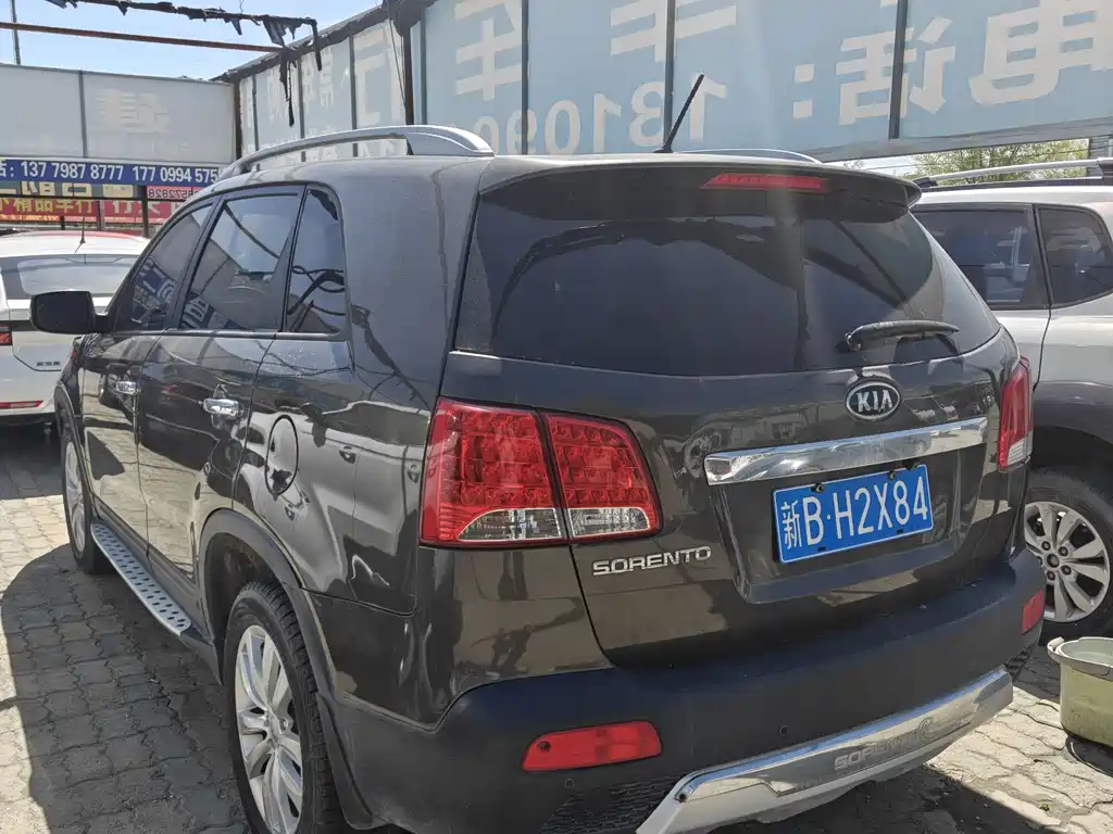Sorento 索兰托 2012款 2.4 L 汽油豪华版