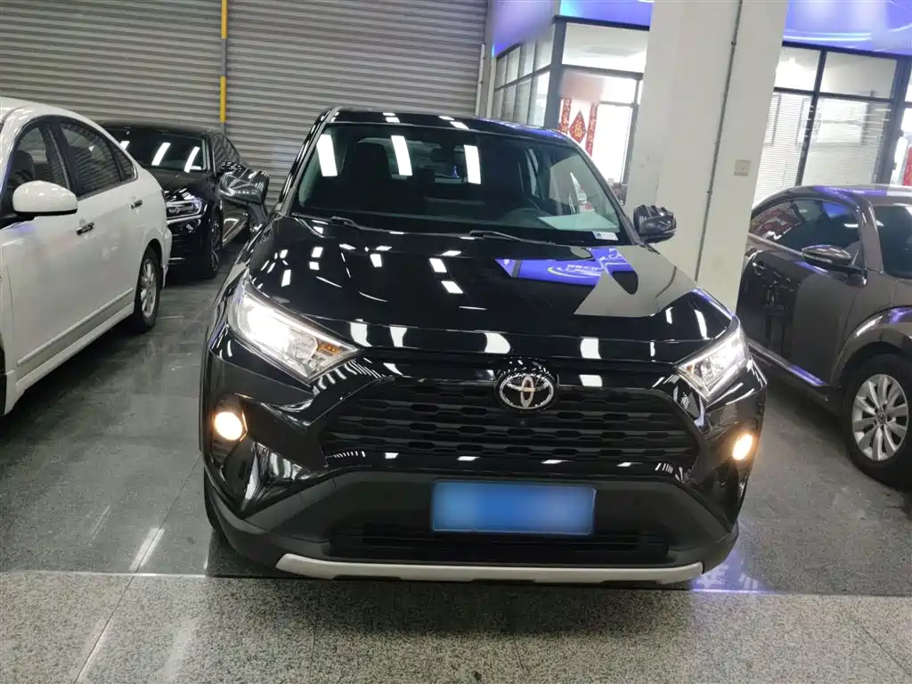 RAV4 2.0 L CVT 2 WD Style PLUS