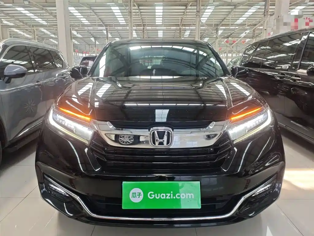 Avancier 370 TURBO 2 WD Luxury