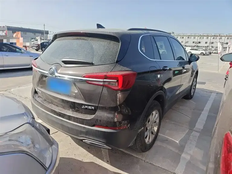 Buick Envision Plus 20 T 2 WD Leading