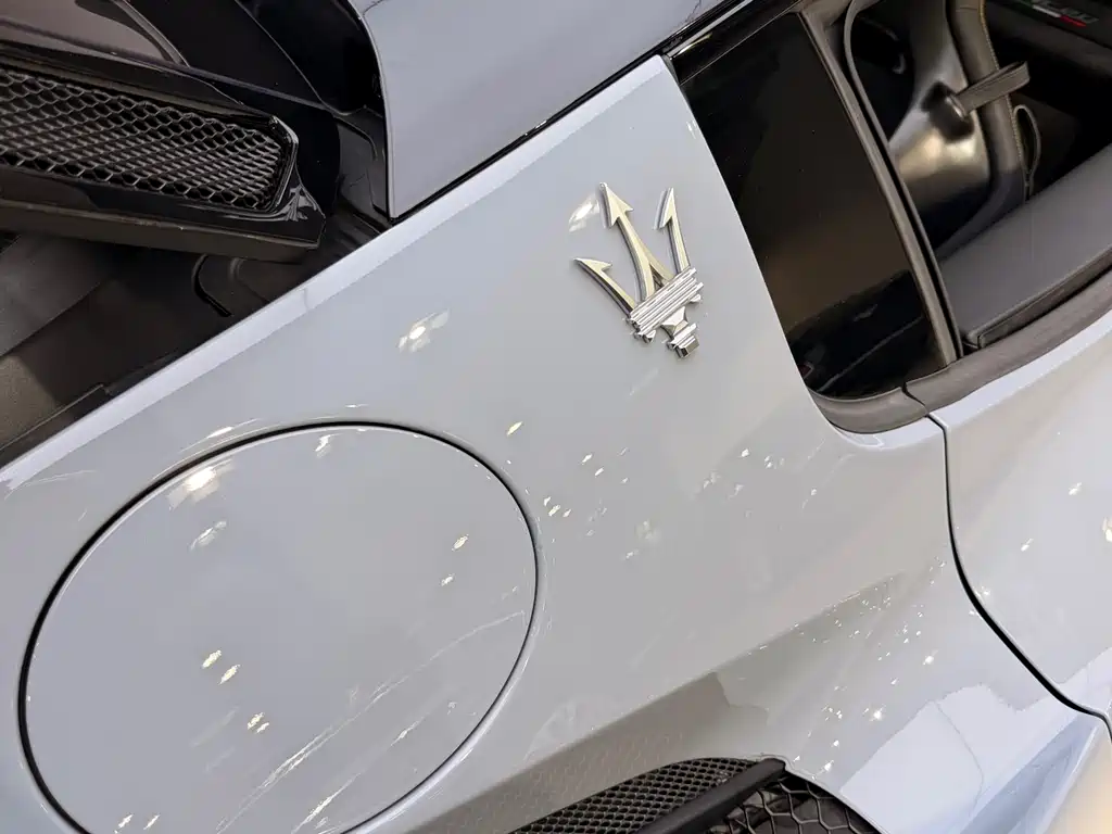 Maserati MC20 玛莎拉蒂MC20 2023款 3.0 T 标准版