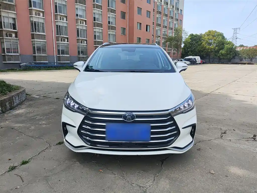 Song MAX Upgraded 1.5 T Auto Distinguished 6-seat