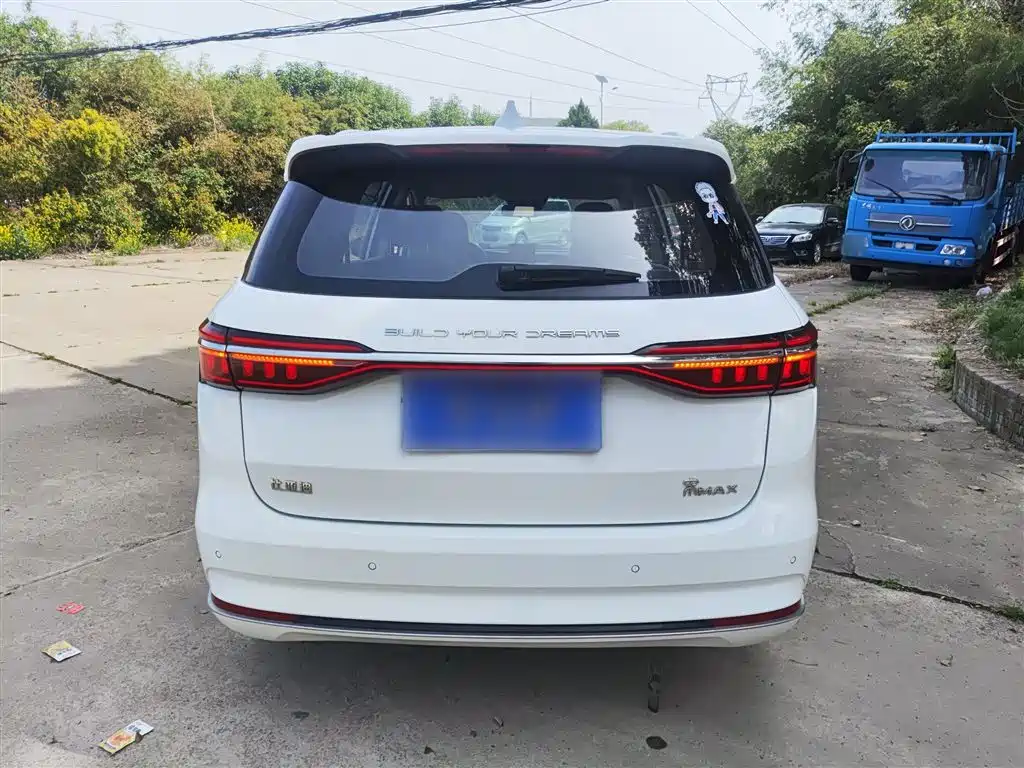 Song MAX Upgraded 1.5 T Auto Distinguished 6-seat