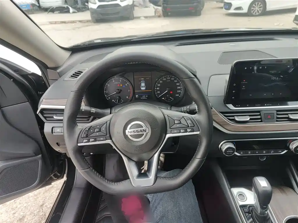 Teana 2.0 L XL Comfort