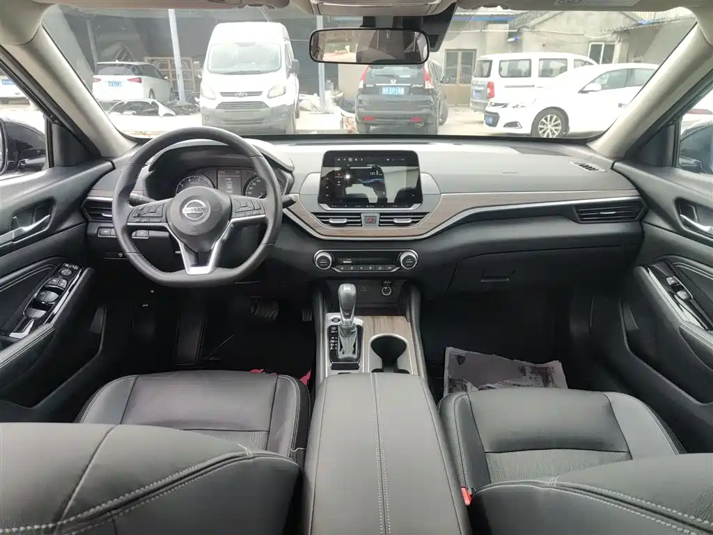 Teana 2.0 L XL Comfort