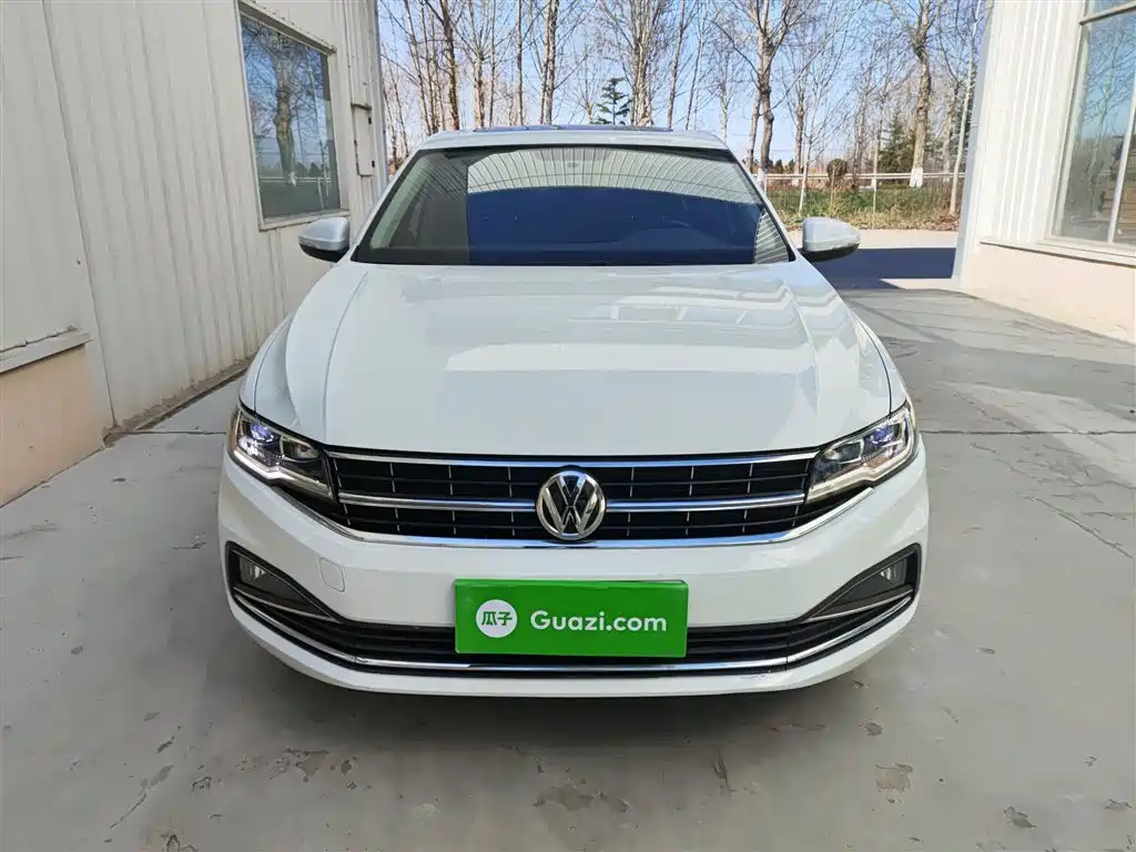Bora 1.5 L Auto Comfort
