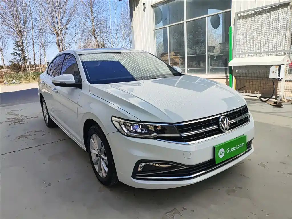 Bora 1.5 L Auto Comfort
