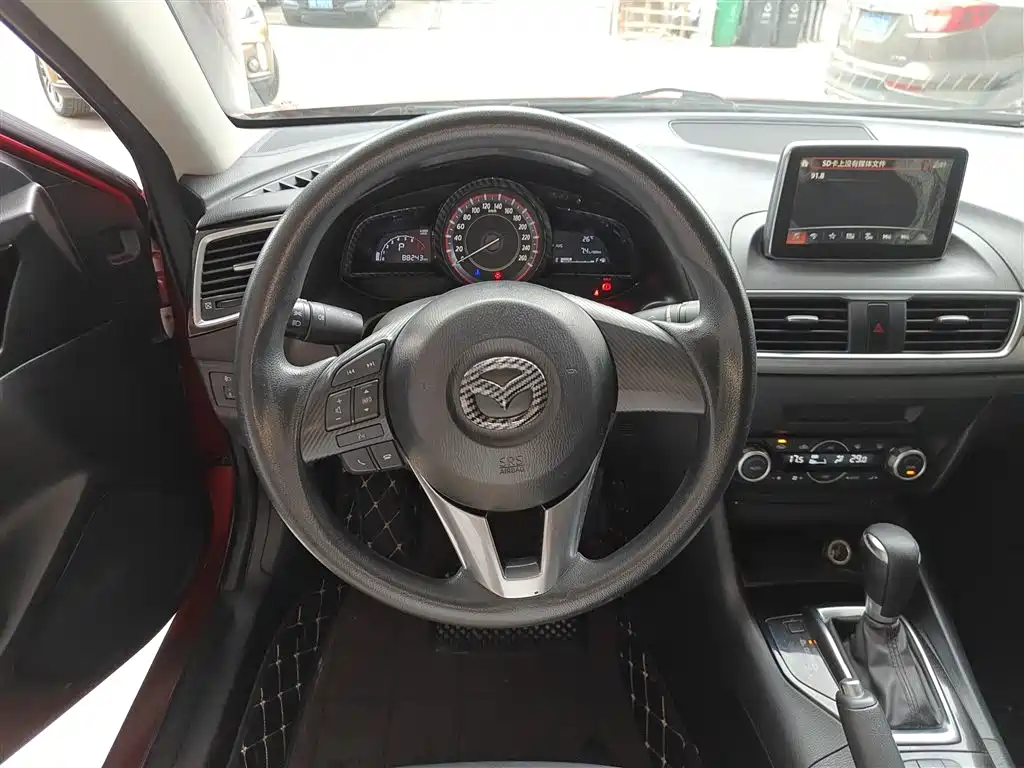 Mazda 3 Axela Sedan 1.5 L Auto Luxury