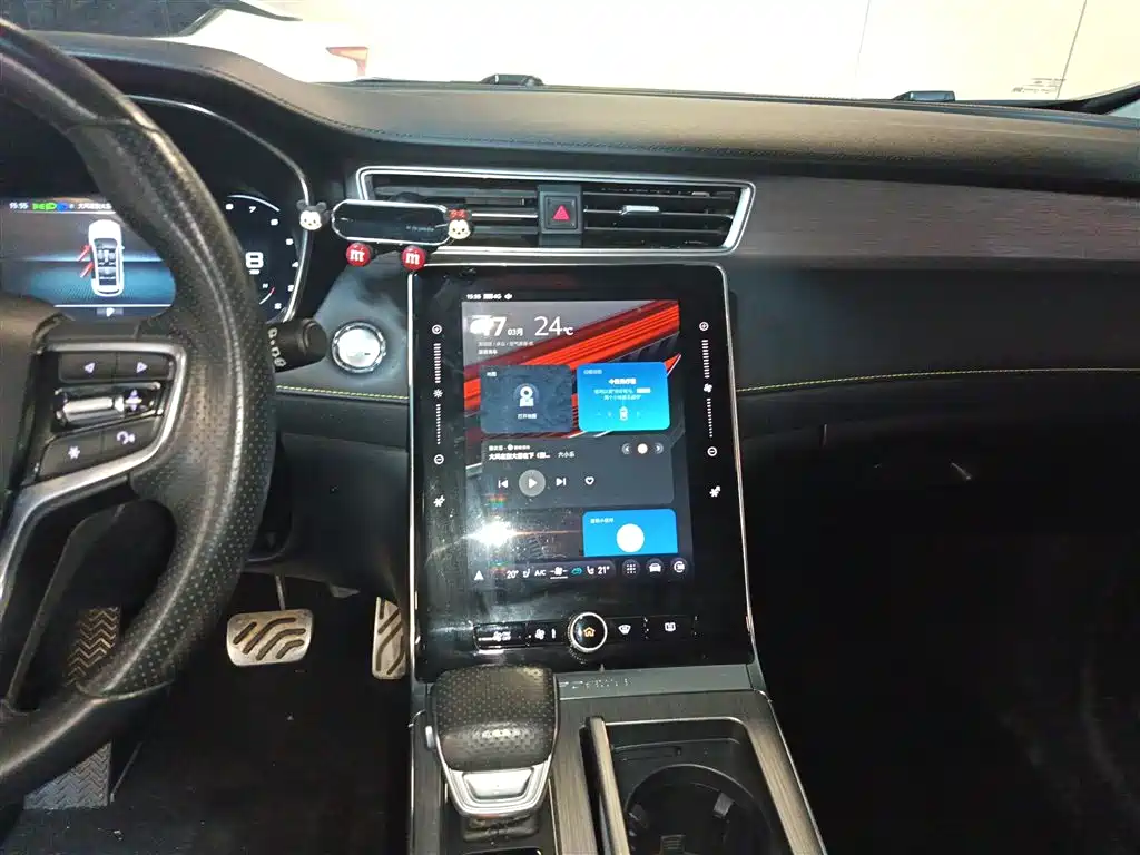 Roewe RX5 PLUS 300 TGI Auto Ali China Style Honor Qilin