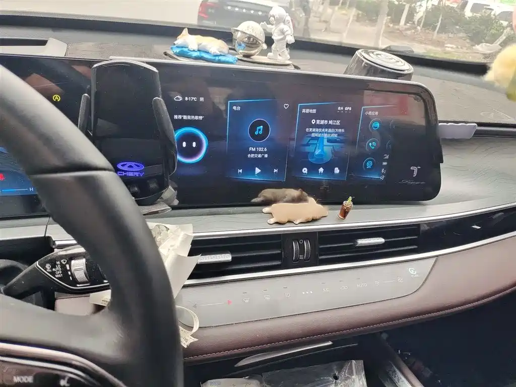Tiggo 8 PRO 290 T 2 WD Ocean 5-seat