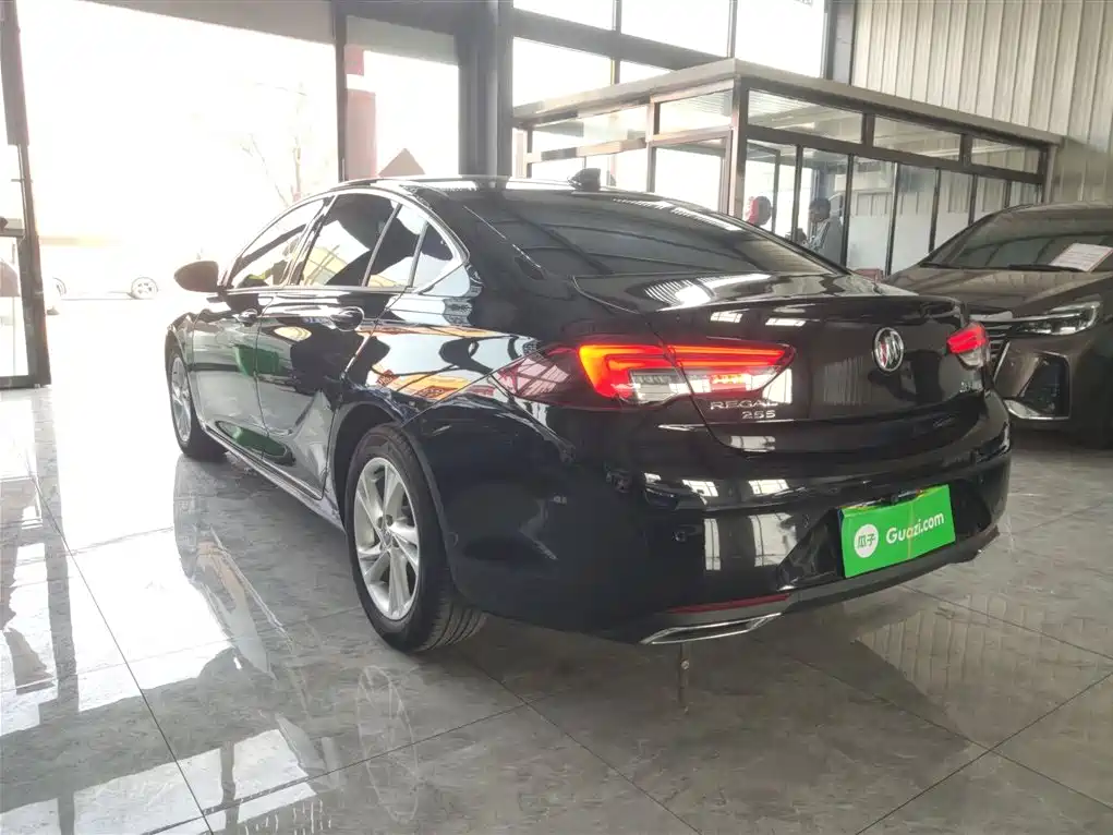 Regal 552 T Luxury