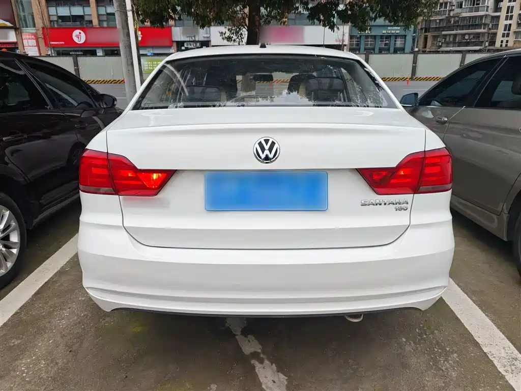 Santana 1.6 L Manual Style
