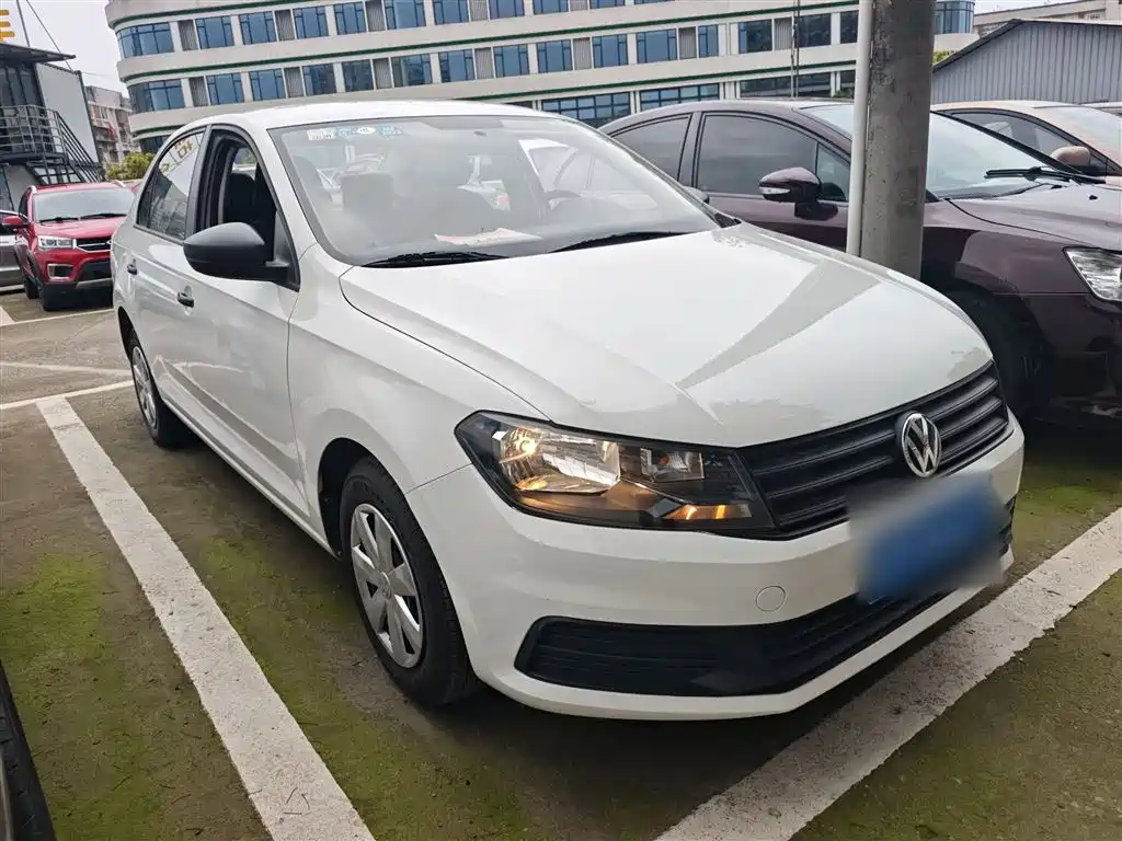 Santana 1.6 L Manual Style