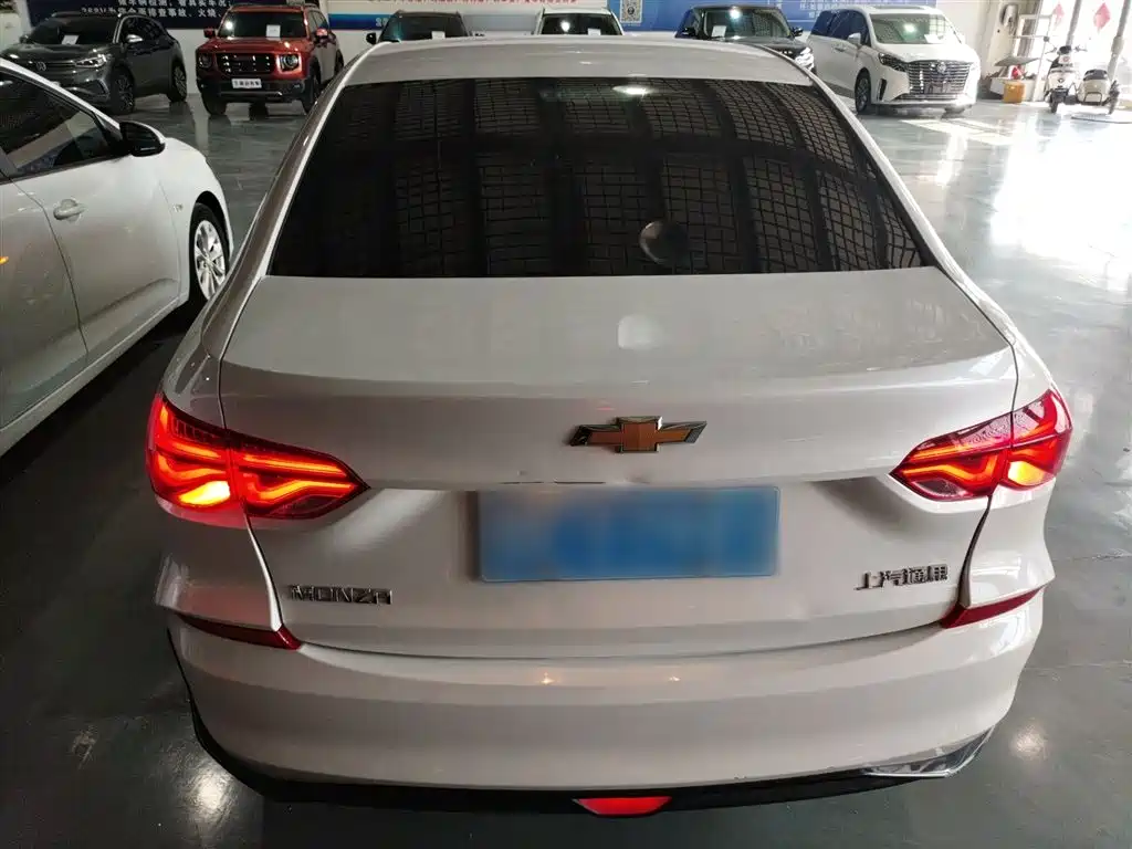 Monza 1.5 L DCT Pleasure
