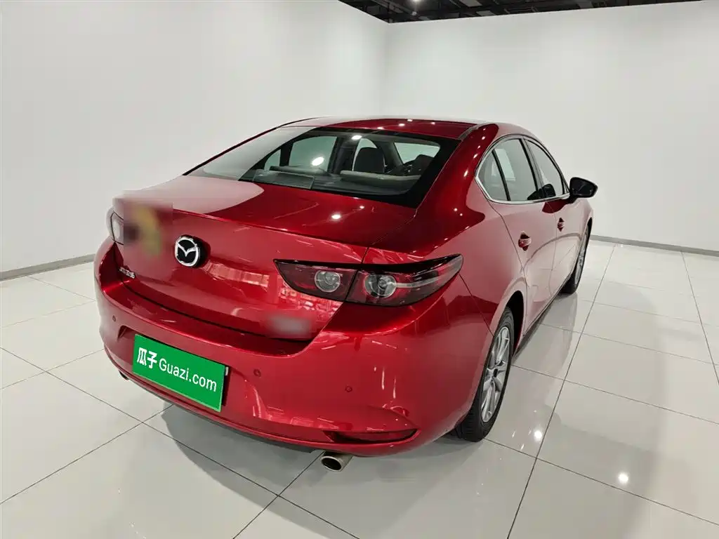Mazda 3 Axela 1.5 L Auto