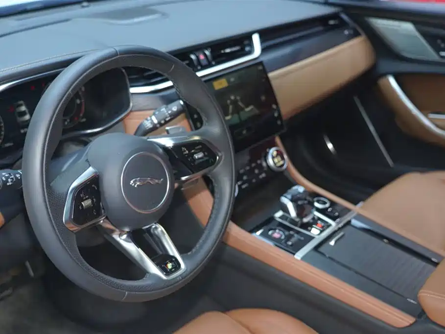 Jaguar XFL 2.0 T P300 4 WD Flagship Sport Gilt