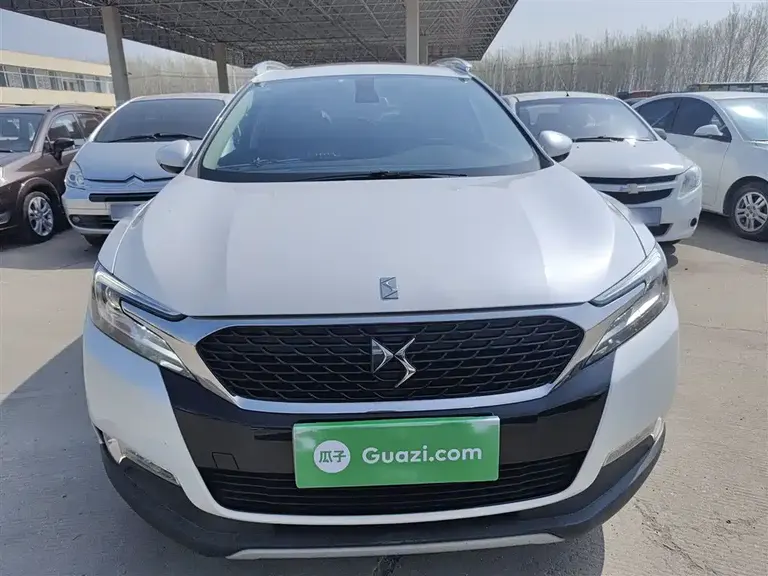 DS 6 1.6 T Luxury THP160
