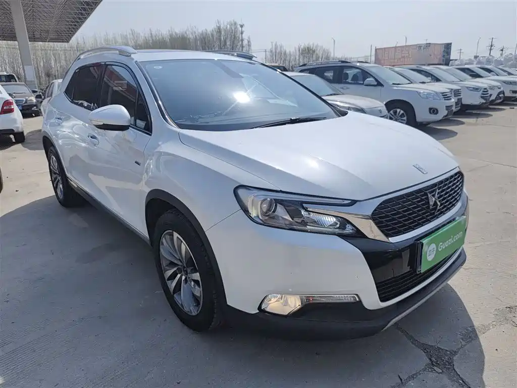 DS 6 1.6 T Luxury THP160