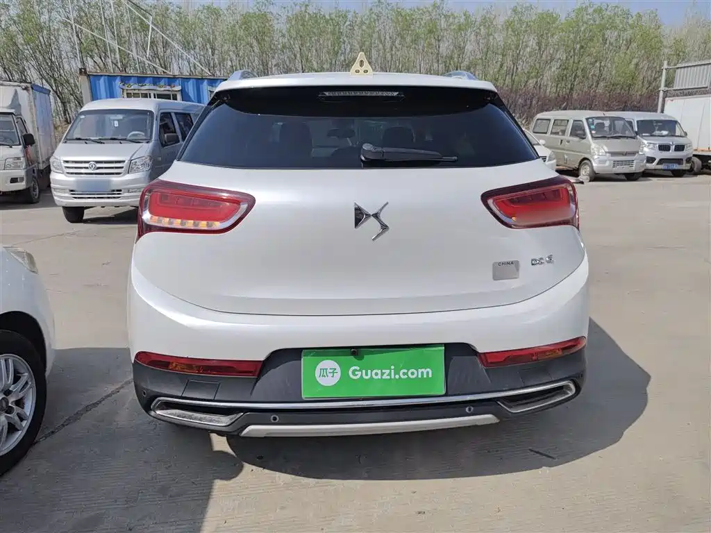 DS 6 1.6 T Luxury THP160