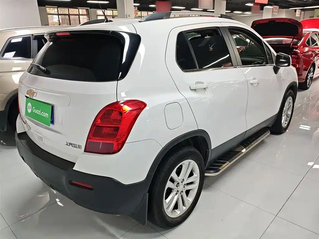 Tracker 1.4 T Auto 2 WD Comfort Sunroof