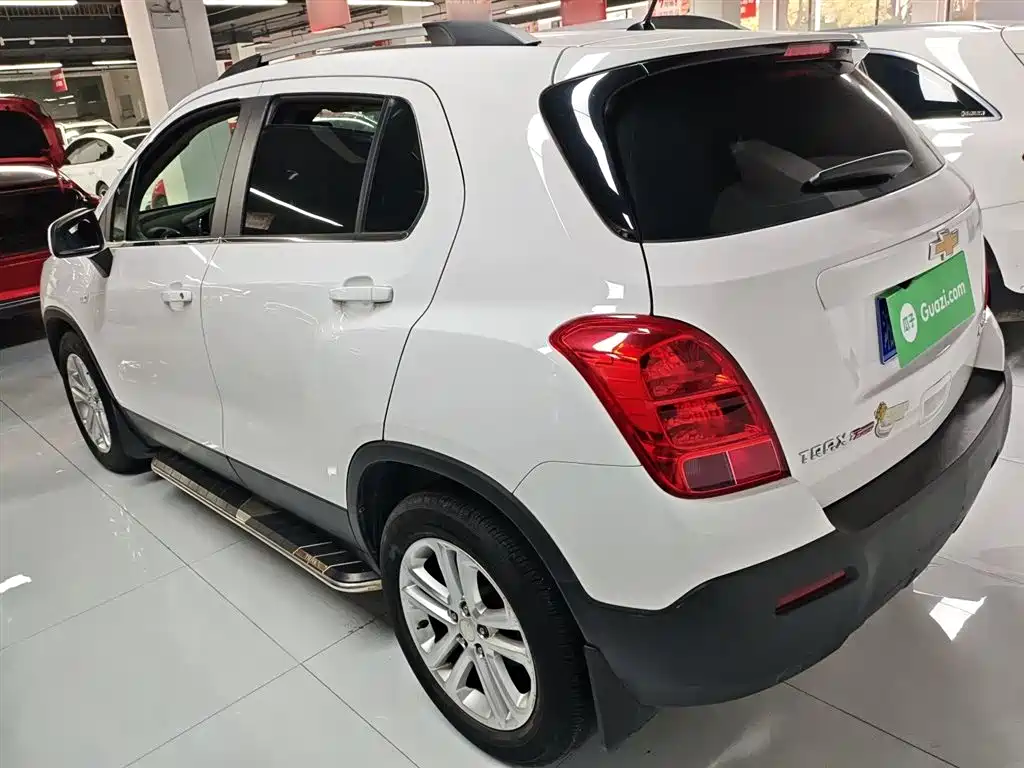 Tracker 1.4 T Auto 2 WD Comfort Sunroof