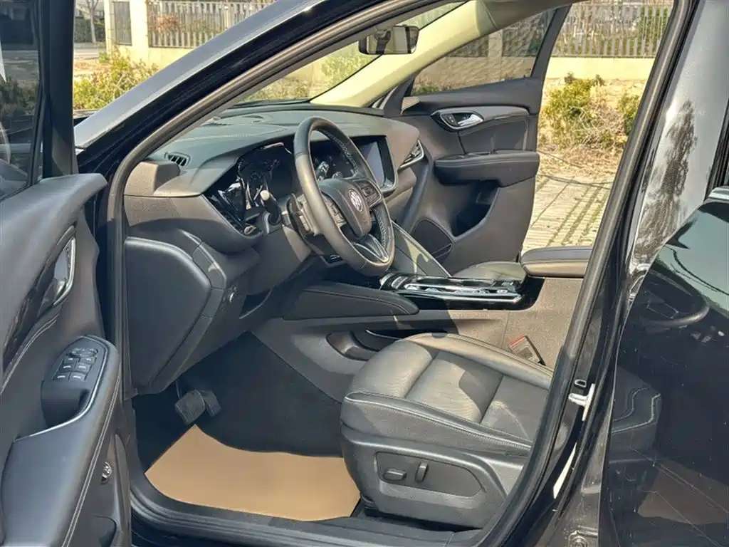 Envision Plus Envision Plus 652 T 5-seat Luxury