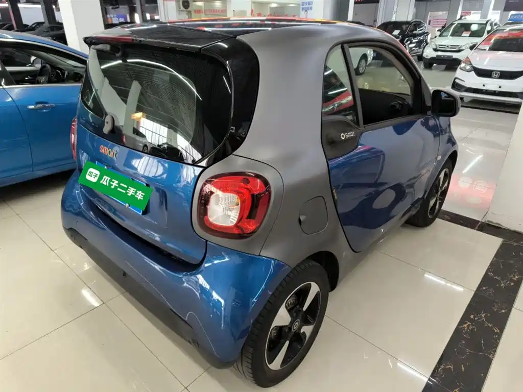 smart fortwo 1.0 L 52 kW Hardtop Passion CN-V