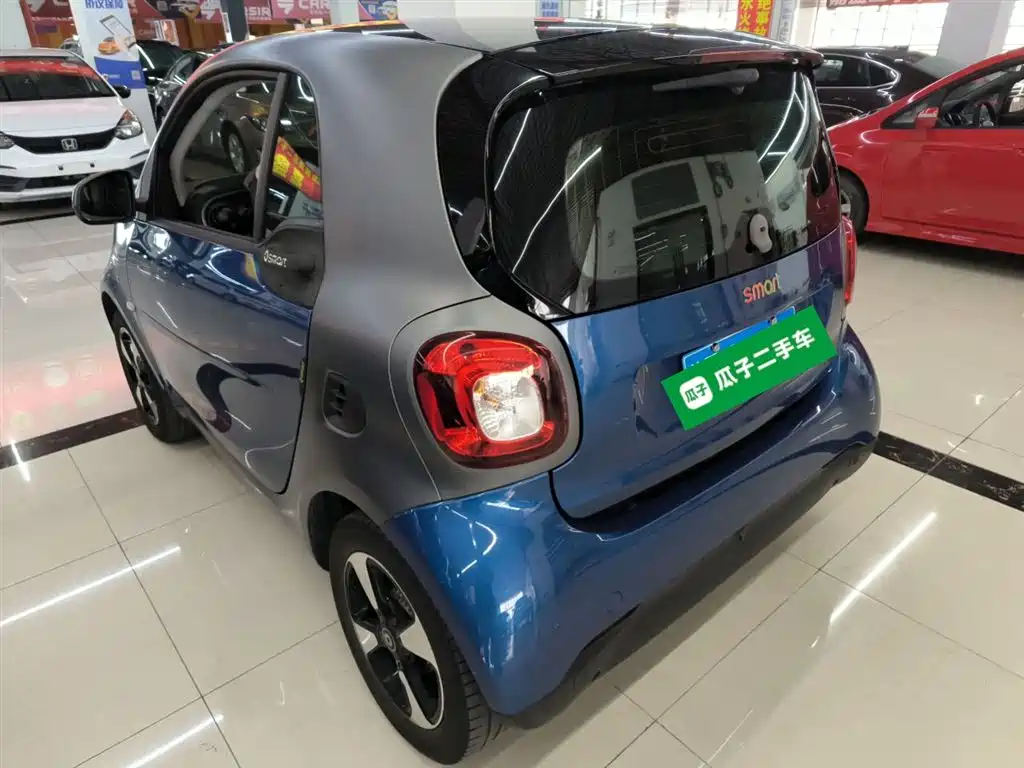 smart fortwo 1.0 L 52 kW Hardtop Passion CN-V