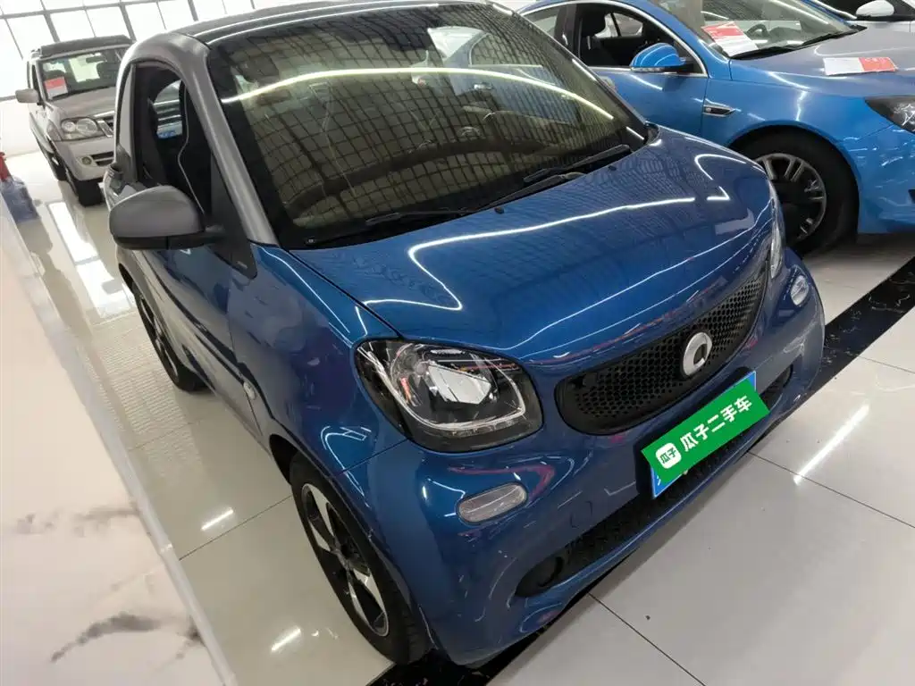 smart fortwo 1.0 L 52 kW Hardtop Passion CN-V
