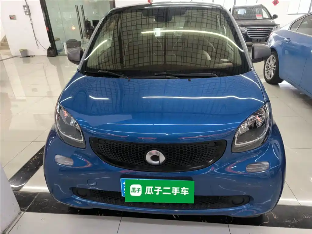 smart fortwo 1.0 L 52 kW Hardtop Passion CN-V