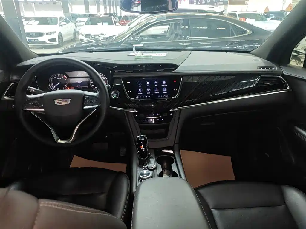 Cadillac XT6 2.0 T 7-seat 2 WD Luxury