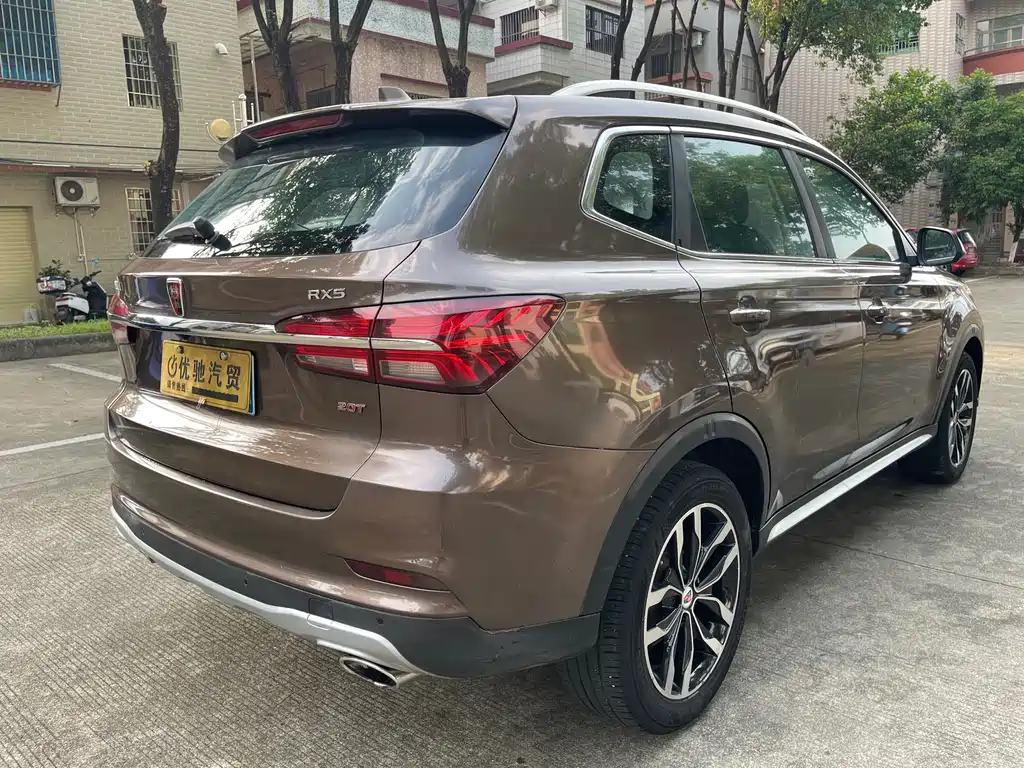 Roewe RX5 20 T 2 WD Auto Internet Smart Enjoyment