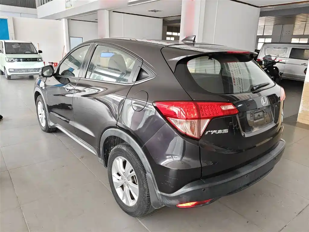 Vezel 1.8 L CVT 2 WD Elite