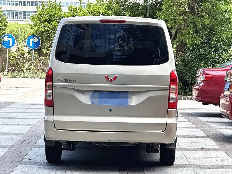 Wuling Hongguang V 1.5 L Power Take Hydraulic Assist LAR