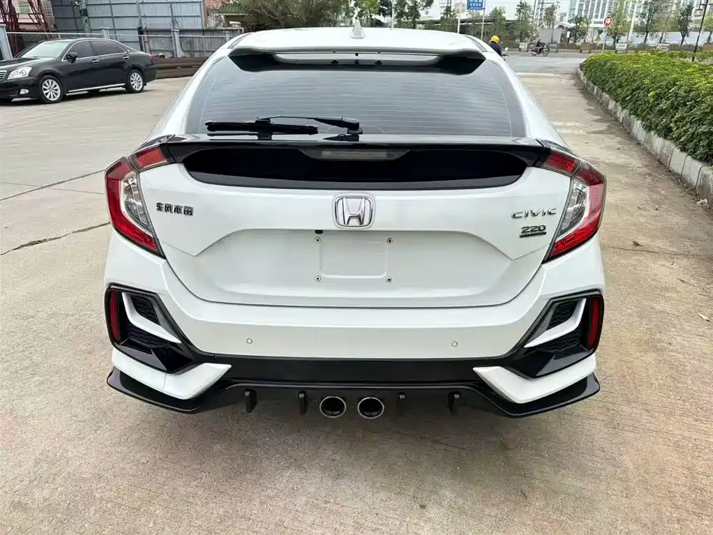 Civic HATCHBACK 220 TURBO CVT New Sharp Control