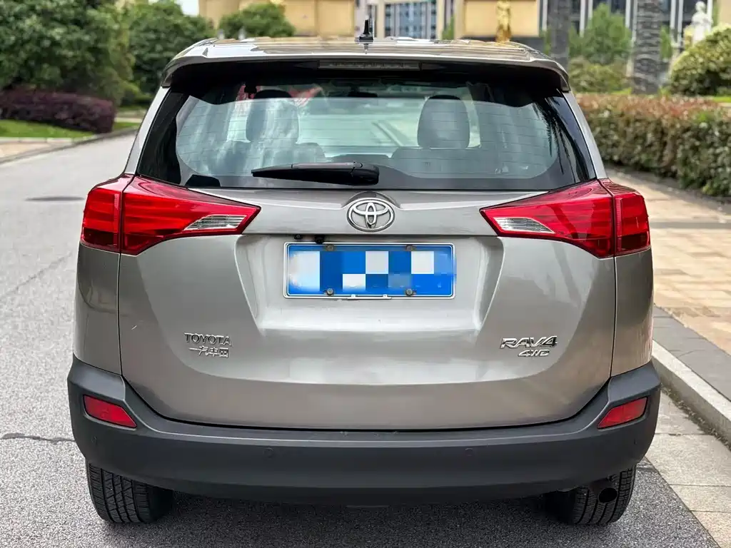 RAV4 2.0 L CVT 4 WD New Sharp