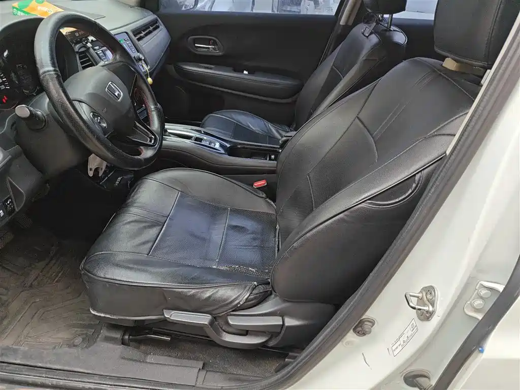 Vezel 1.8 L CVT 2 WD Pioneer