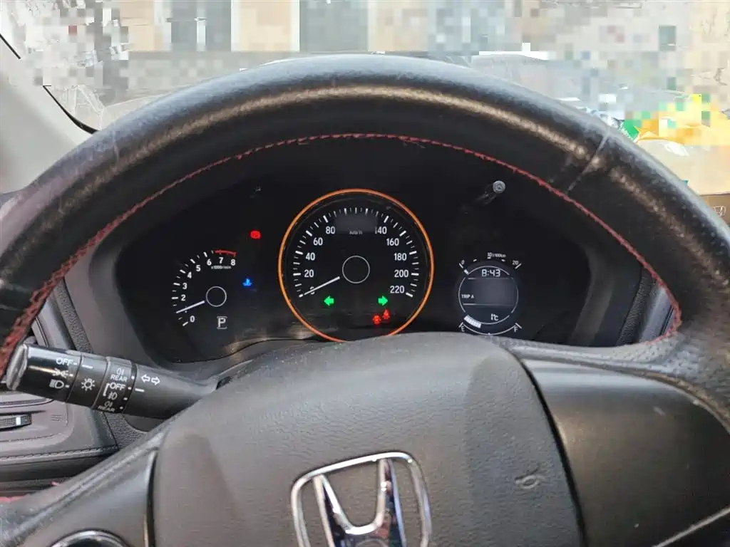 Vezel 1.8 L CVT 2 WD Pioneer