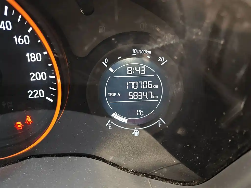 Vezel 1.8 L CVT 2 WD Pioneer