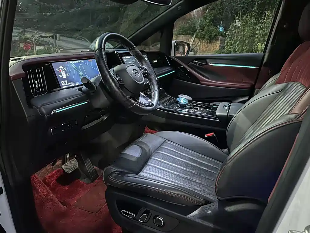GAC Trumpchi M8 Grandmaster Series 400 T Flagship