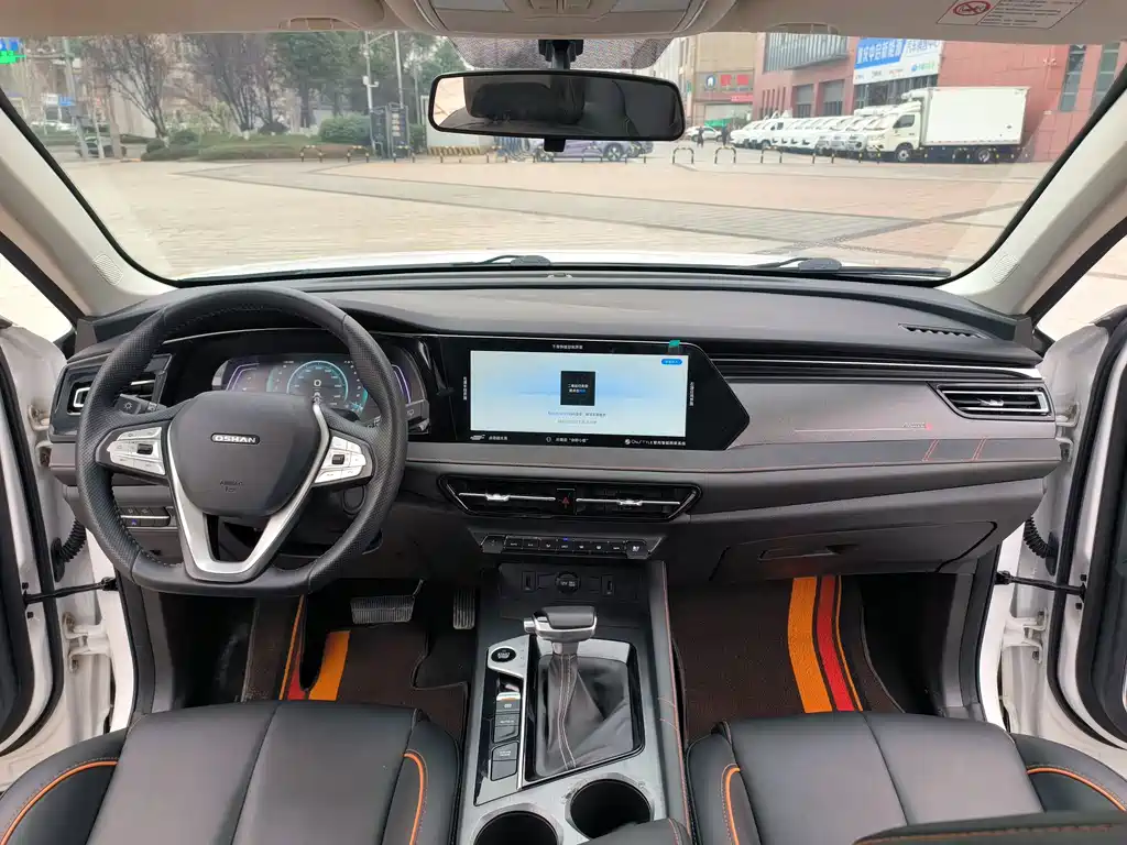 Changan Oshan X7 长安欧尚X7 2021款 1.5 T 自动精英型