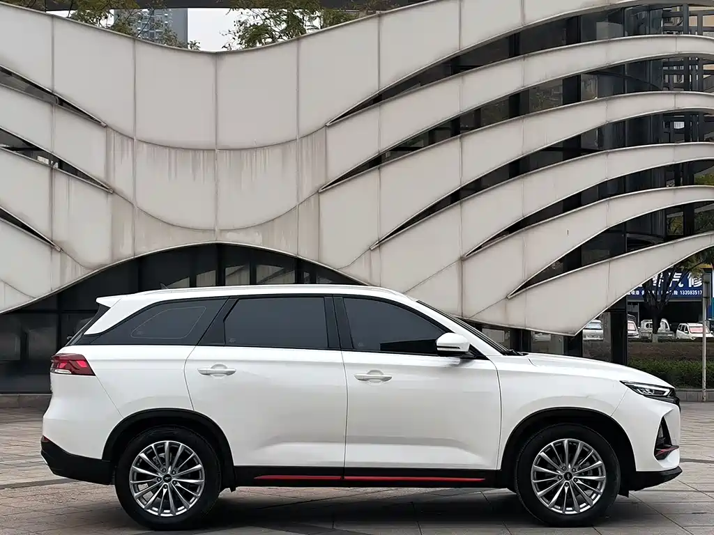 Changan Oshan X7 长安欧尚X7 2021款 1.5 T 自动精英型