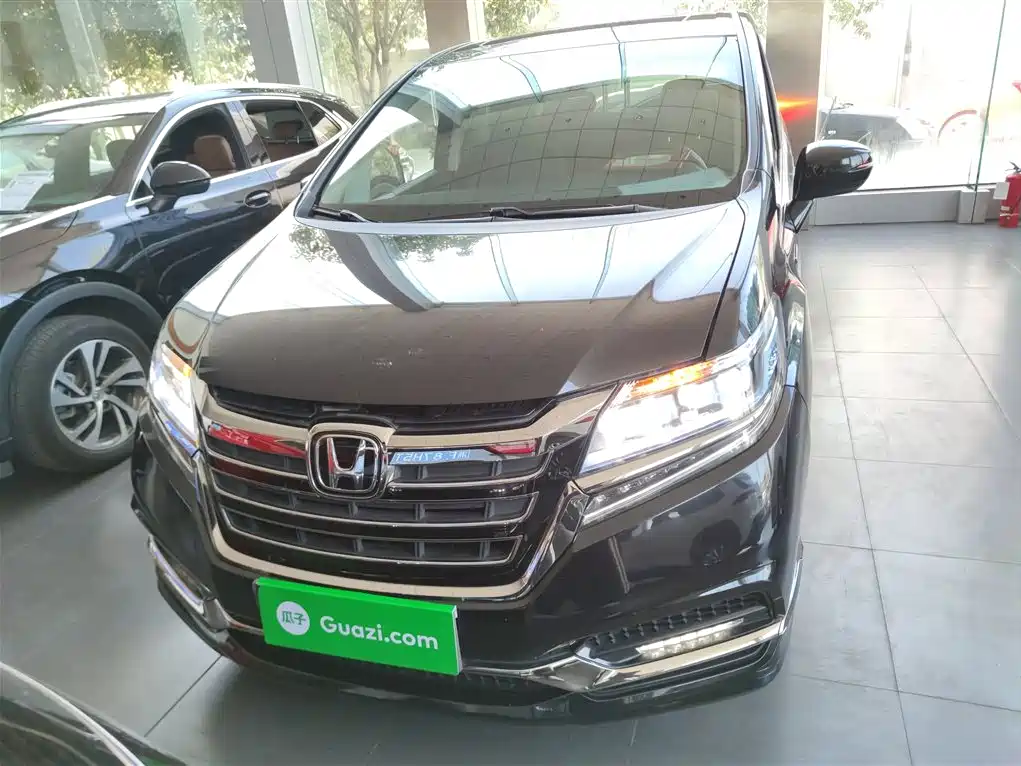 Elysion 2.0 L Hybrid Luxury
