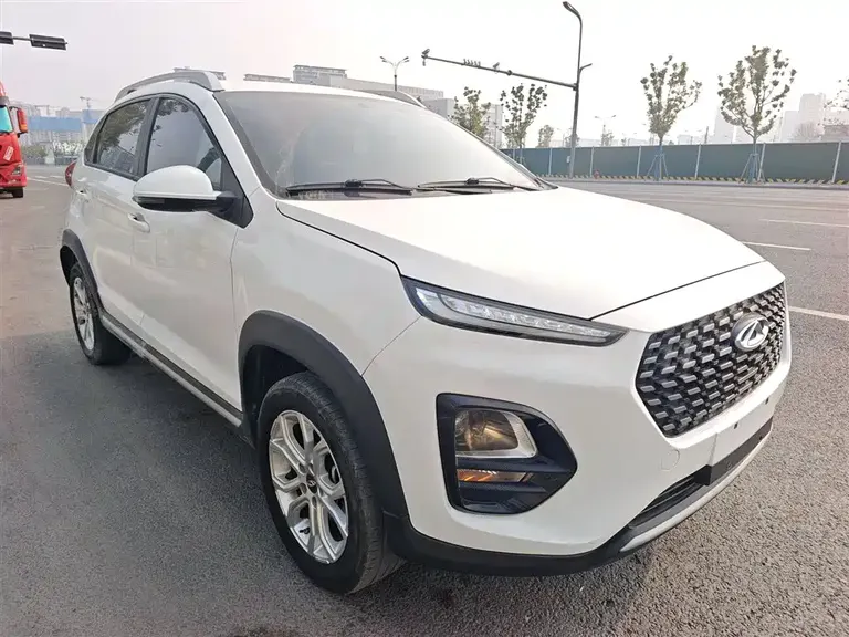 Chery Tiggo 3 x PLUS 1.5 L CVT Exciting Jujube