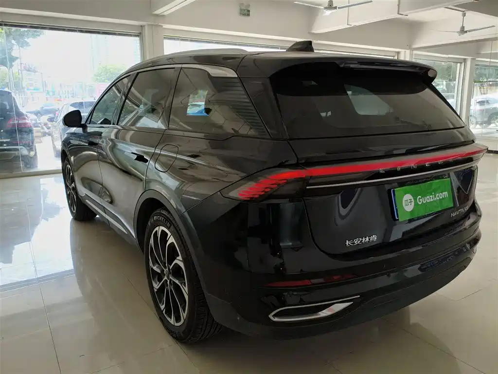 Nautilus 2.0 T 4 WD Supreme Wise