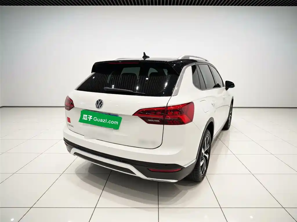 Tayron 330 TSI 2 WD 3 Anniversary Limited